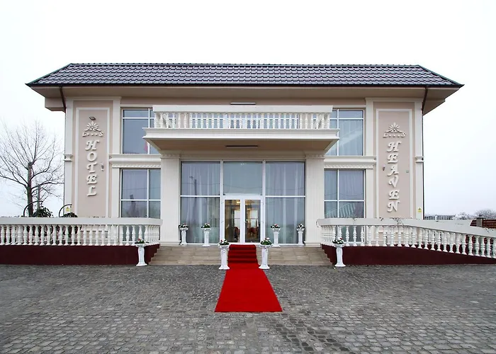 Hotels in Amara