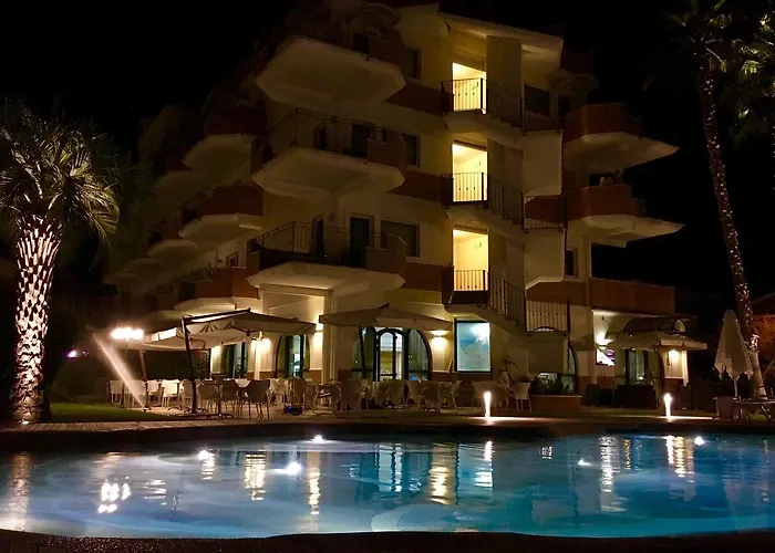 Almaluna Hotel & Resort Alba Adriatica