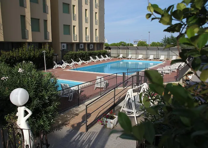 Hotel Plaza Llido Degli Estensi