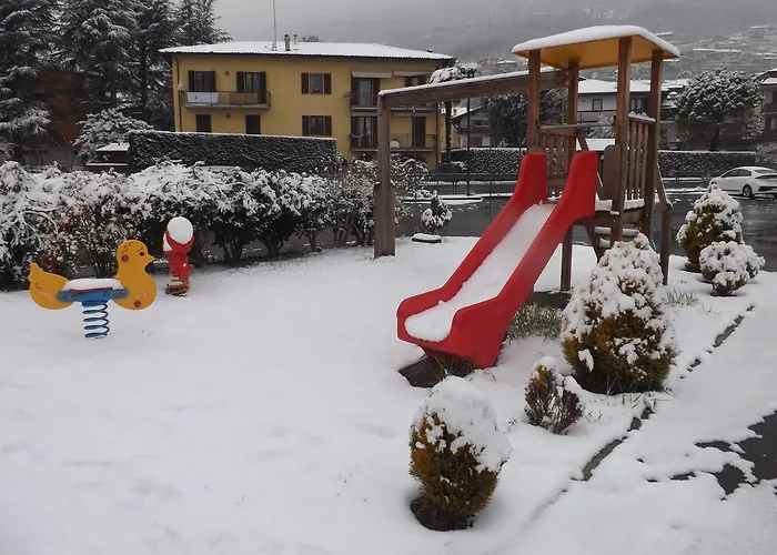 Hotel a Costa Volpino