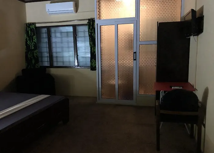 Royal German Guest House Accra