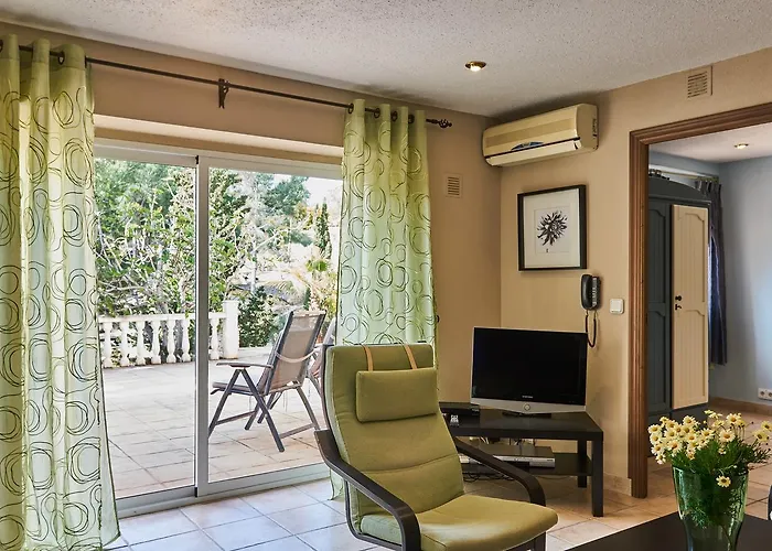 Akinon Resort