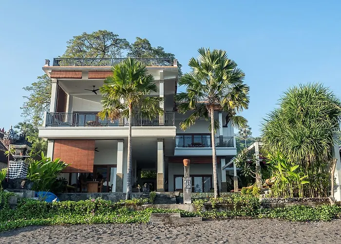 Amed Beach Villa