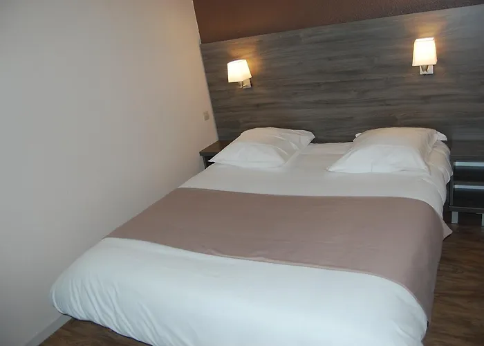 Pagny-sur-Meuse Hotels
