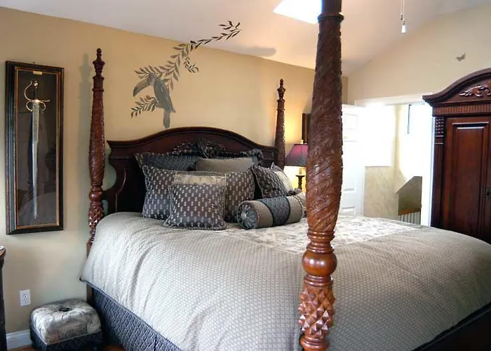 Gaslight Bed & Breakfast Cincinnati
