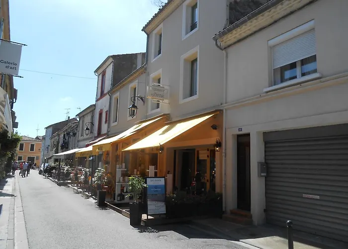 Hôtel-Restaurant Chez Carrière Aigues-Mortes