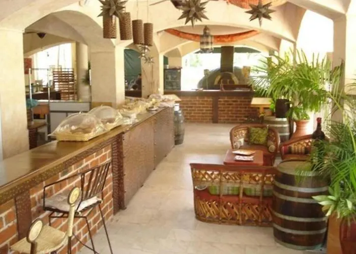 Ixtapa Palace