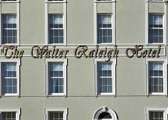Walter Raleigh Hotel