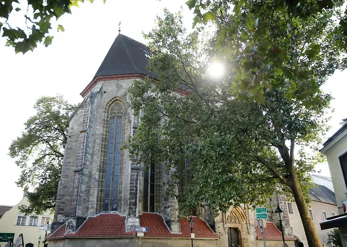 Hotels in Modling