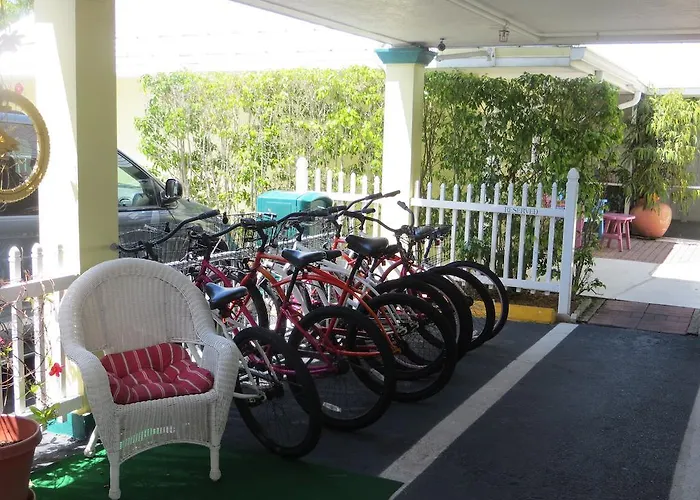 Lemon Tree Inn North North Naples