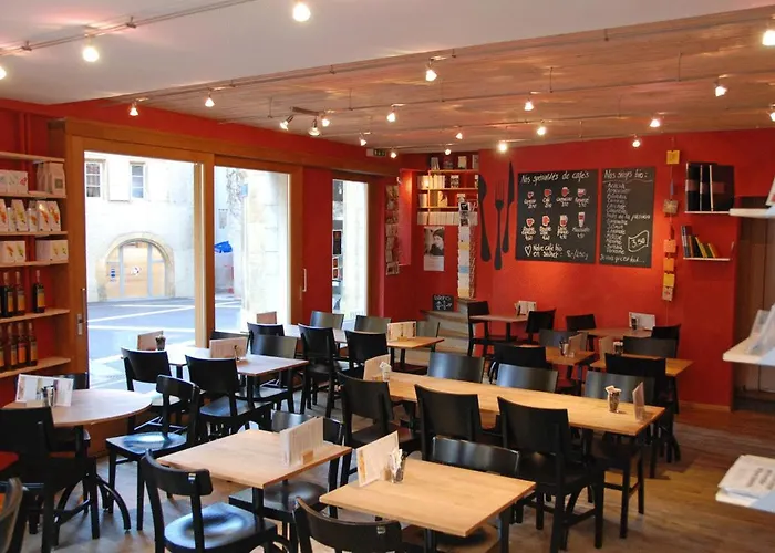 Le Café-Hôtel de L'Aubier