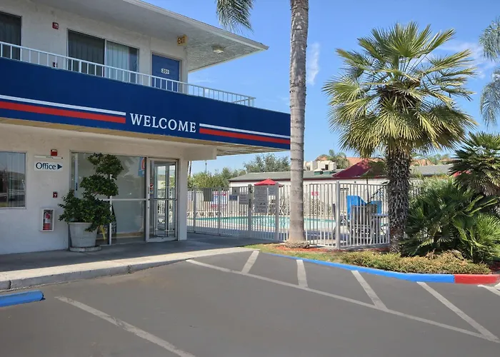Motel 6-Tulare, Ca