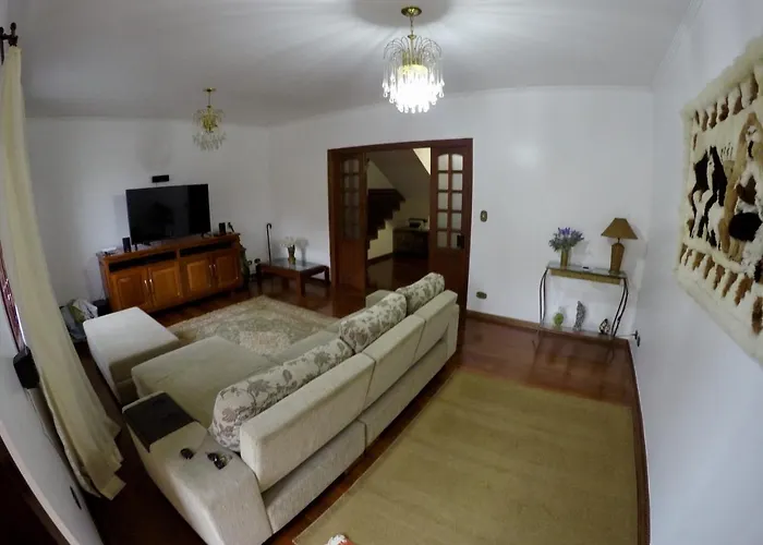 Confortável casa de madeira Poços de Caldas
