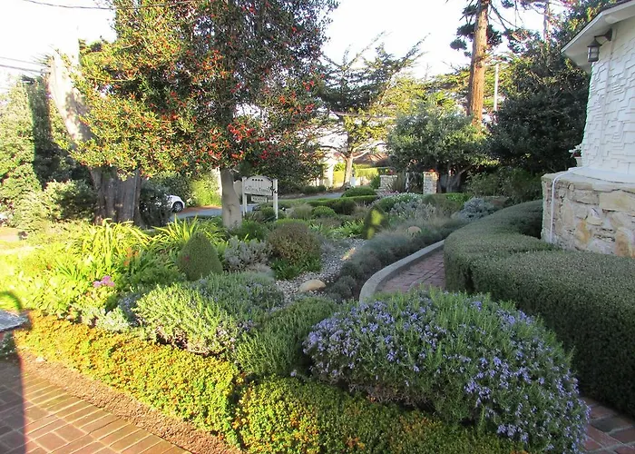The Colonial Terrace Hotel Carmel-by-the-Sea