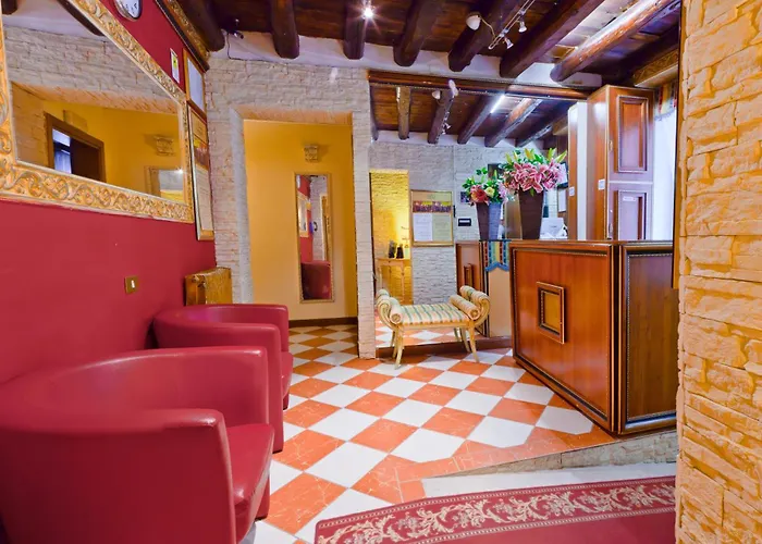 Hotel Henry