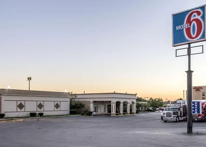 Springfield Hotels