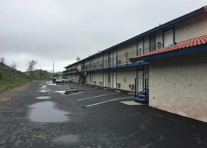 Golden Hills Motel Tehachapi