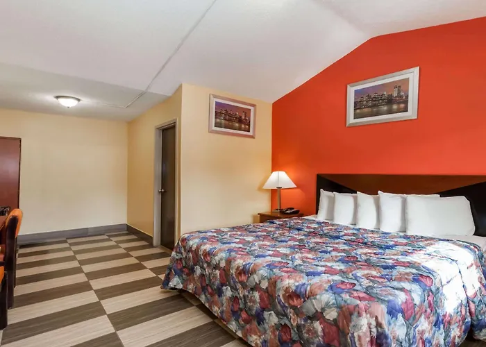 Travelodge By Wyndham Jersey City