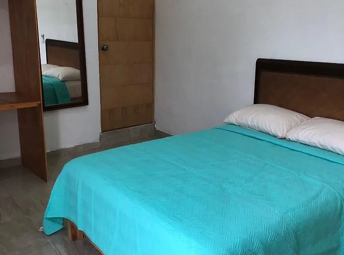 Airport Sleepy Inn Cancún