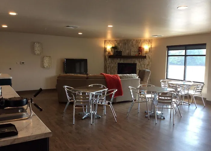 Algoma Hotels