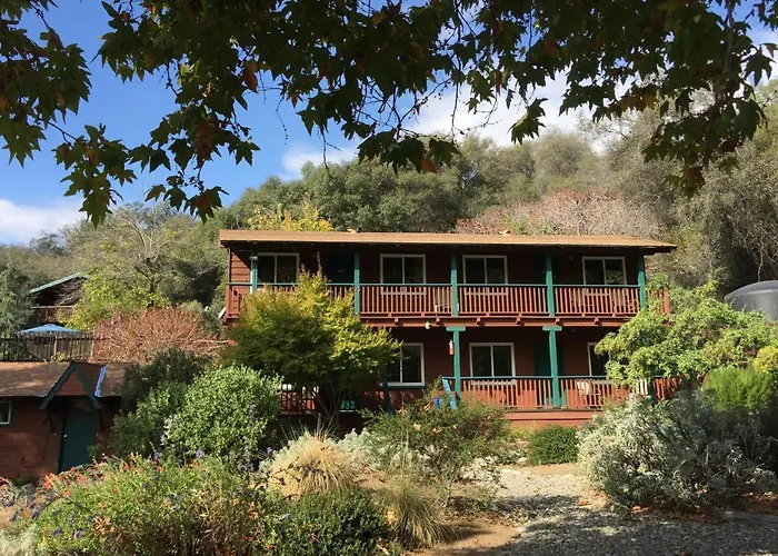 Buckeye Tree Lodge