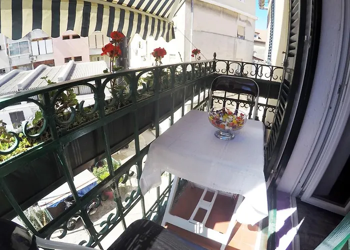 Rooms And Apartment Stambuk Split
