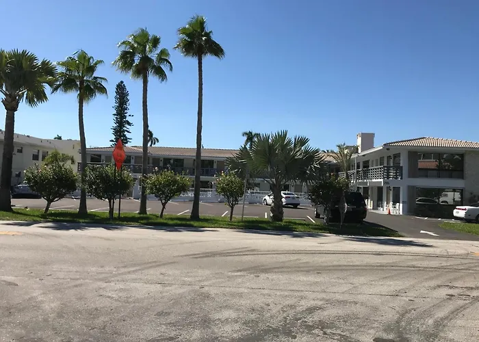 Deerfield Beach Hotels