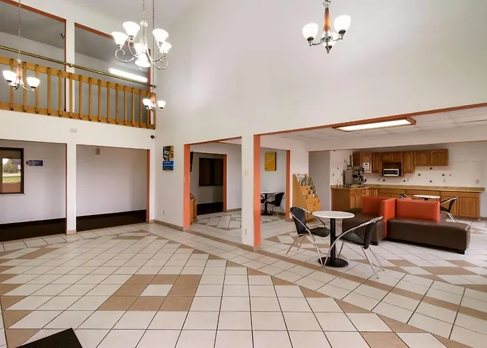 Motel 6-Davenport, Ia