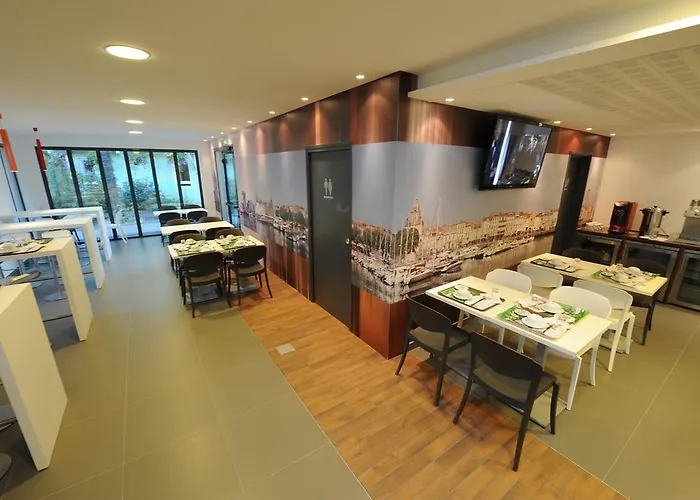 Contact Hotel La Rochelle