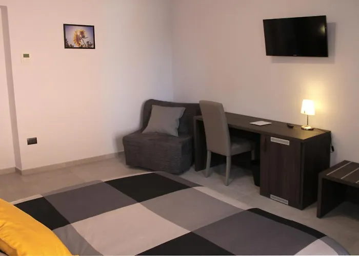 EasyRoom Frosinone - Casello Autostradale