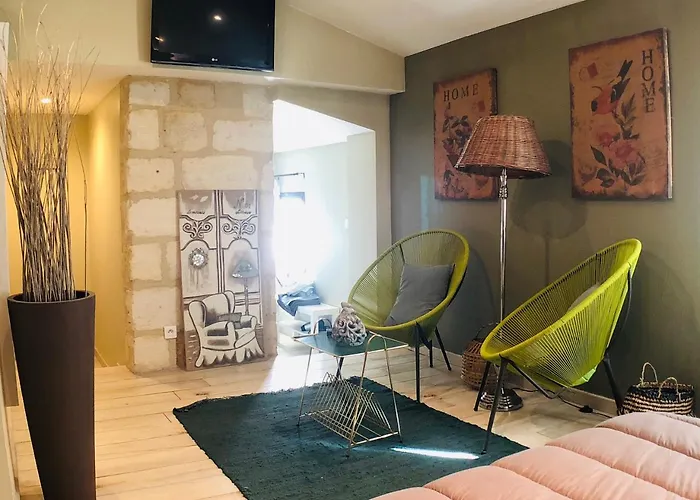 Bed and Breakfast Mas Guiraud, le Coquet à Beaucaire 