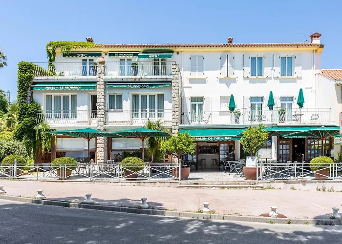 Carqueiranne Hotels