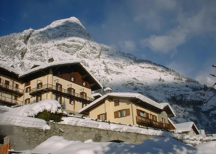 Hotel Ottoz Meublé Courmayeur
