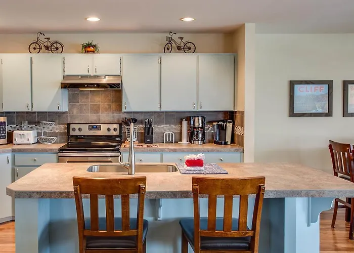 Wapato Point Halmalka Condo 511A Manson