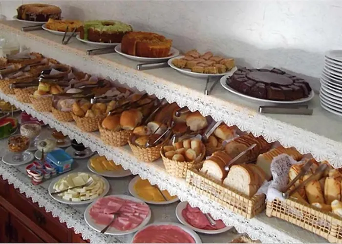 Hotéis centrais de Rio Preto (Minas Gerais)