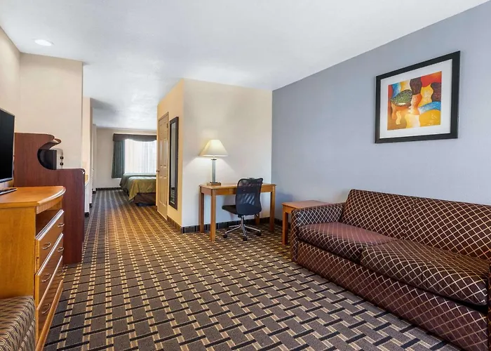 Quality Inn & Suites Huntington Beach