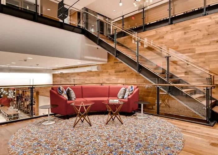 Global Luxury Suites Near Pentagon City Arlington