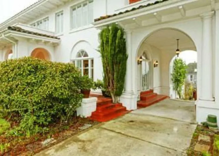 The Villa Bed & Breakfast (Adults Only) Tacoma