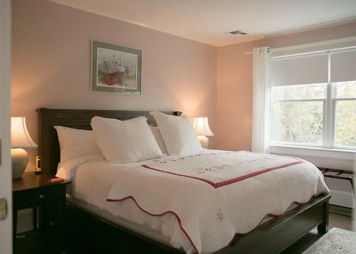 Bridgehampton Hotels