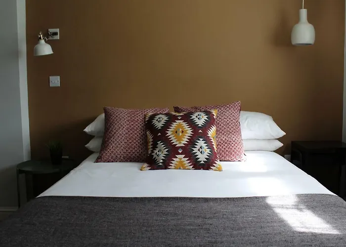 The Town & Country Lodge Dundry