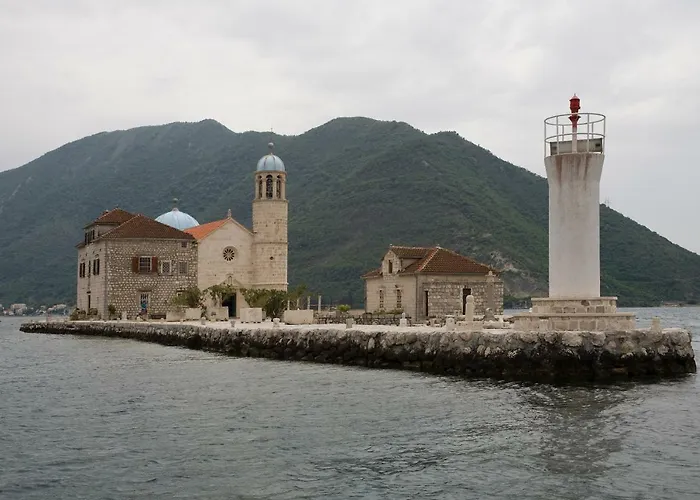 Hotels in Perast