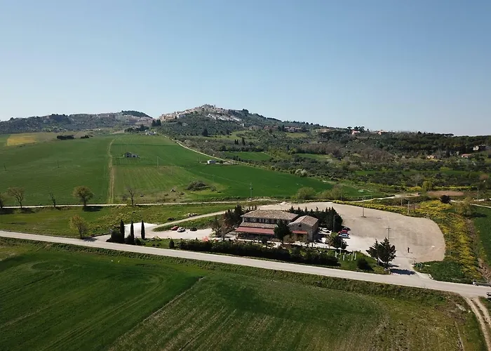 Hotels in Candela