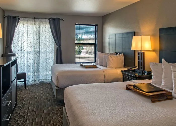 Breckenridge Hotels