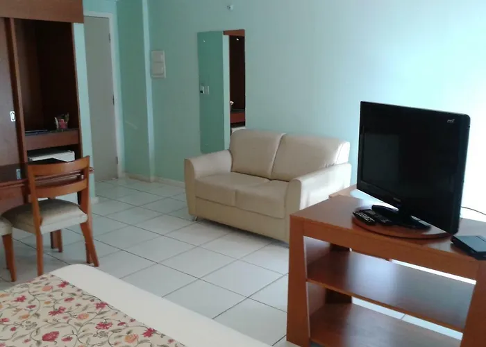 Summit Montese Tower Hotel Resende