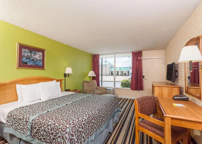 Days Inn By Wyndham Jackson