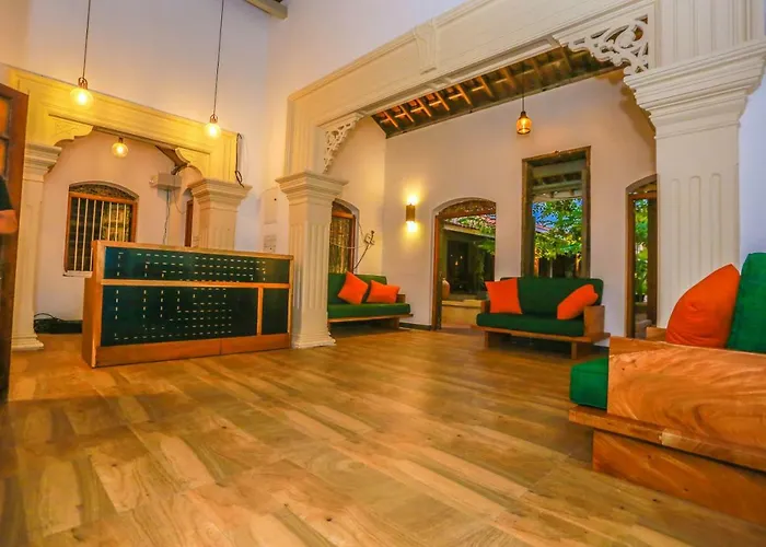 Olinia Airport Hotel