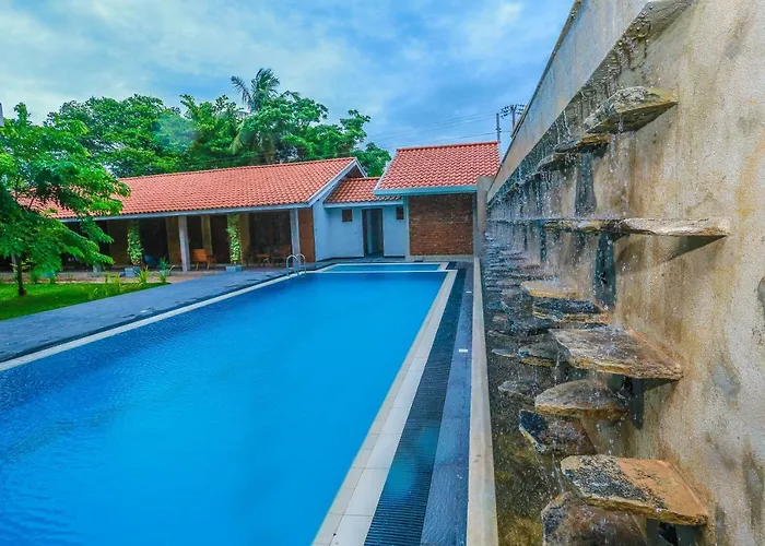 Olinia Airport Hotel