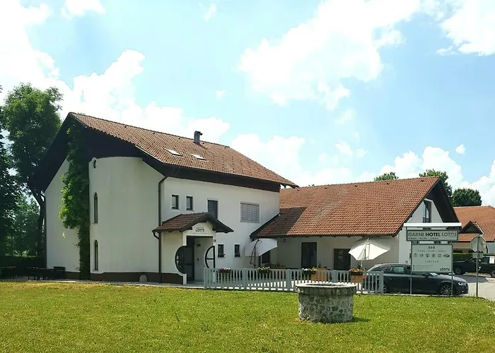 Hop House Garni Hotel