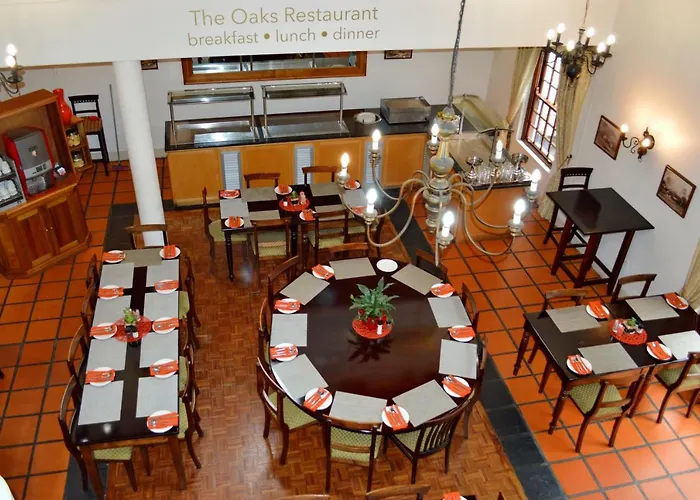 Oakhurst Hotel