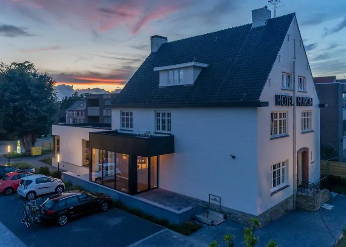 Hotels in Mol